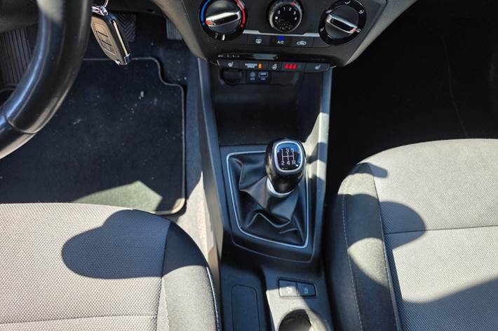 Sort Hyundai i20 fra 2017