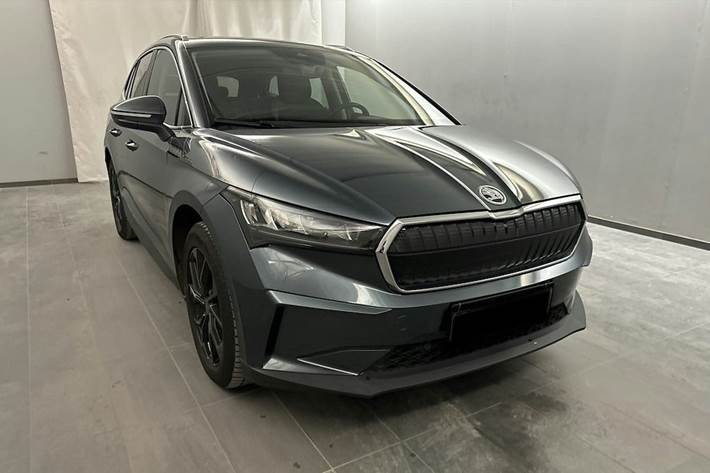 Grå Skoda Enyaq fra 2022