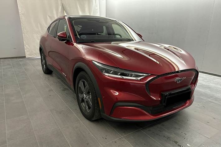 Grå Ford Mustang Mach-E fra 2022