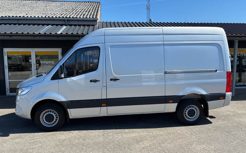 Mercedes Sprinter 317 2,0 CDi A2 Kassevogn aut. RWD