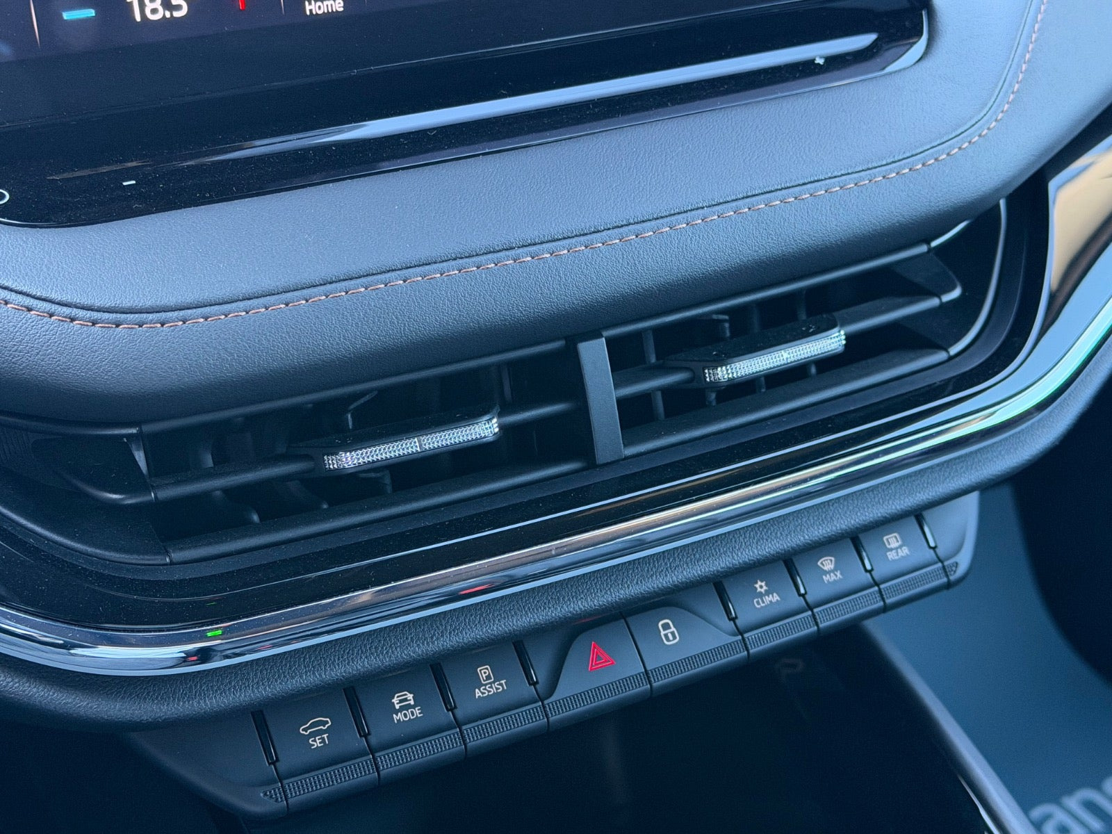 Sort Skoda Enyaq fra 2021