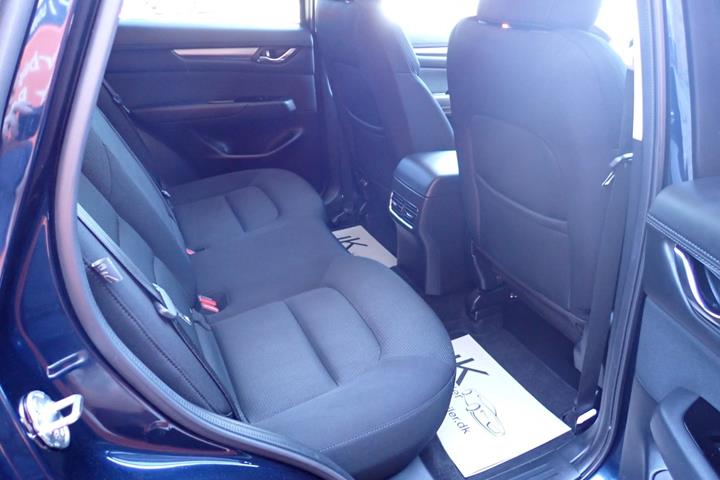 Blå Mazda CX-5 fra 2022
