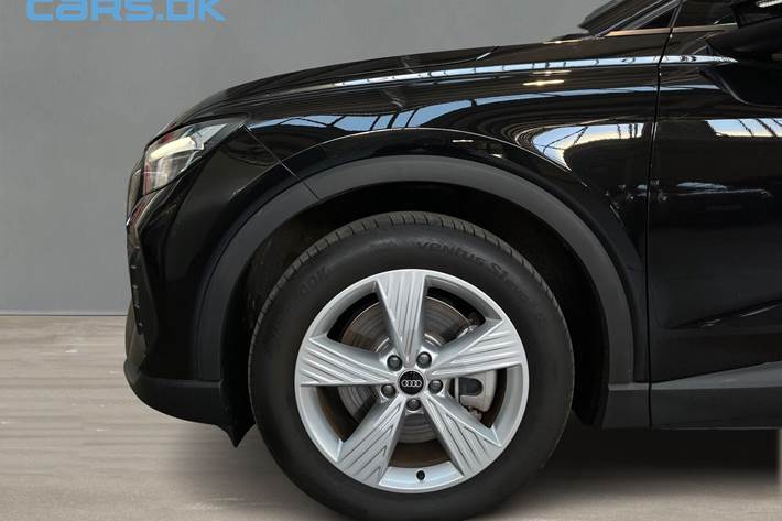 Sort Audi Q4 fra 2024