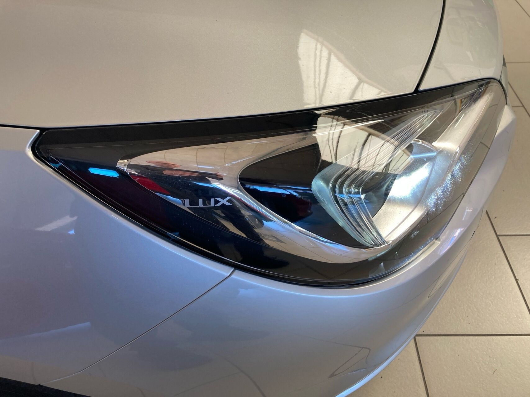 Grå Opel Astra fra 2016