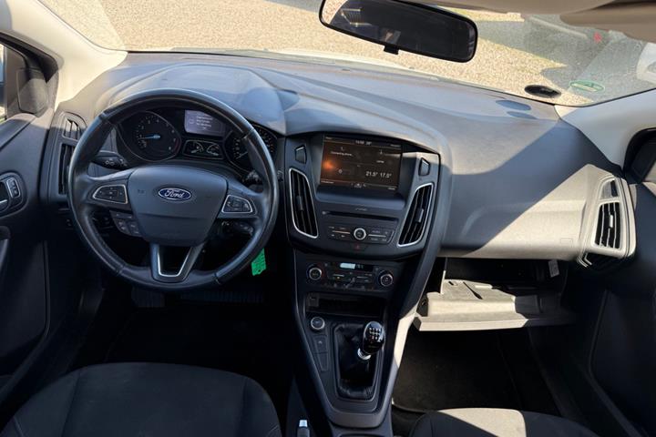 Hvid Ford Focus fra 2015