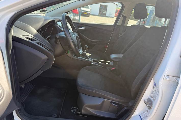 Hvid Ford Focus fra 2015