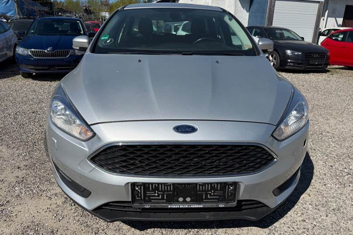 Sølv Ford Focus fra 2016