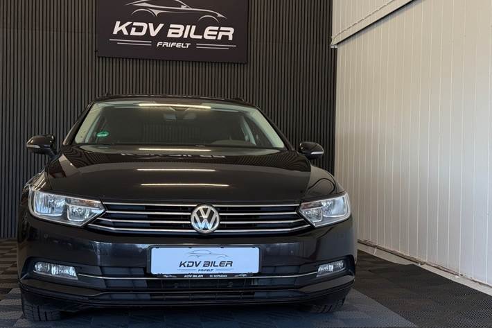 Sort VW Passat fra 2018