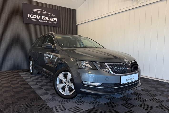 Grå Skoda Octavia fra 2018