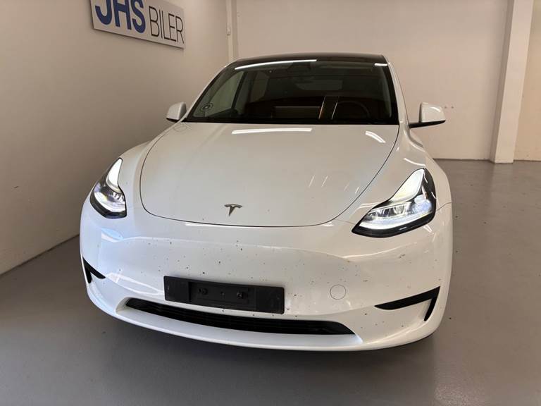 Tesla Model Y Long Range RWD