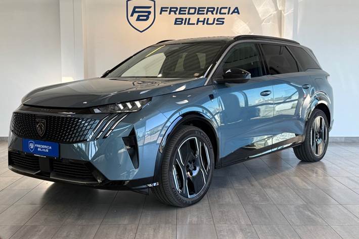 Blå Peugeot e-5008 fra 2025