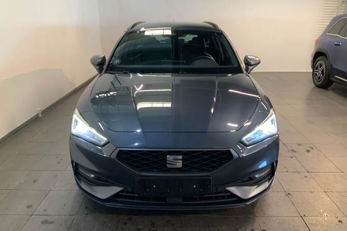 Grå Seat Leon fra 2021