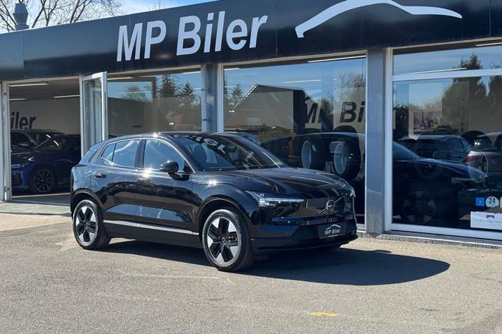 Sort Volvo EX30 fra 2024