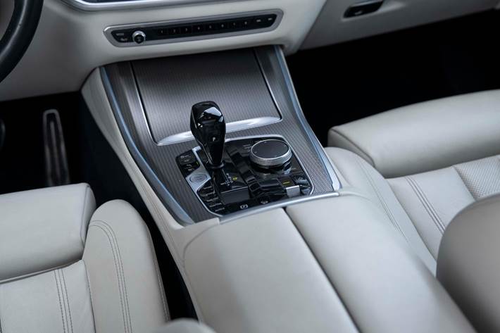 Sort BMW X5 fra 2021