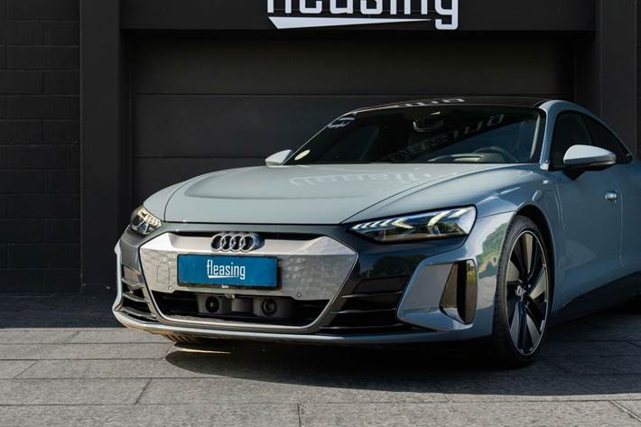 Blå Audi e-tron GT fra 2021
