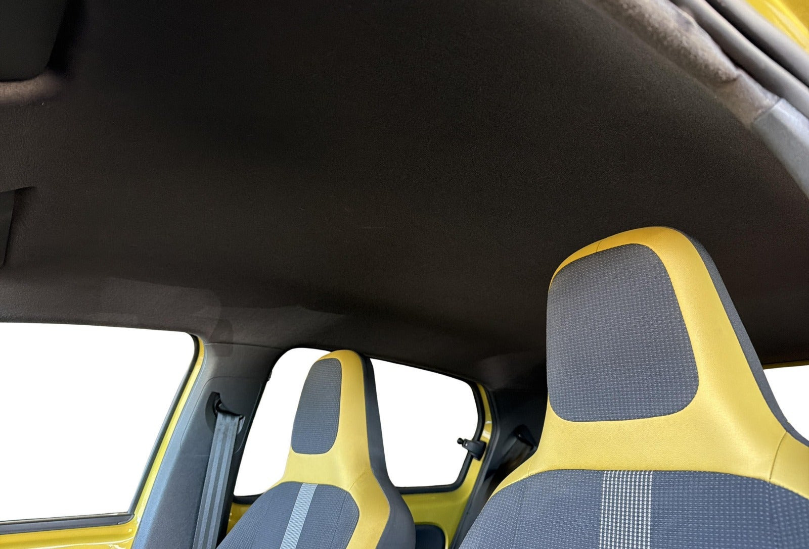 Gul VW UP! fra 2017