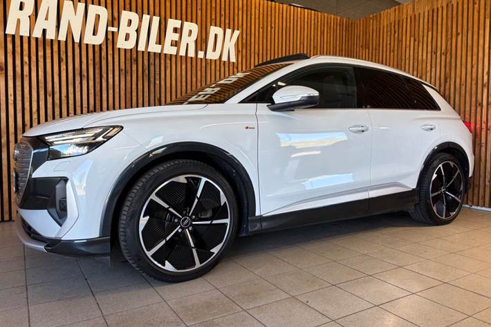Hvid Audi Q4 e-tron fra 2021