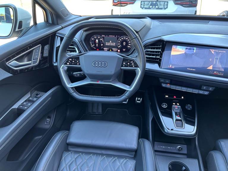 Audi Q4 e-tron 50 S-line quattro