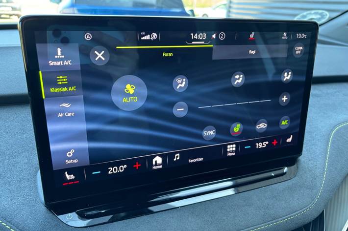 Grå Skoda Enyaq fra 2023