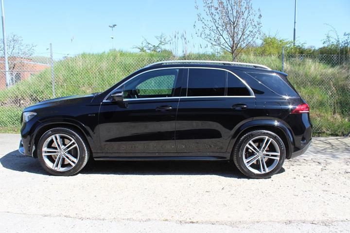 Sort Mercedes GLE350 de fra 2021