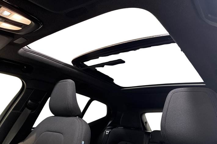 Blå Volvo XC40 fra 2023