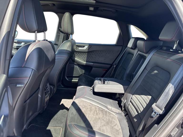 Ford Kuga 2,5 PHEV ST-Line X CVT