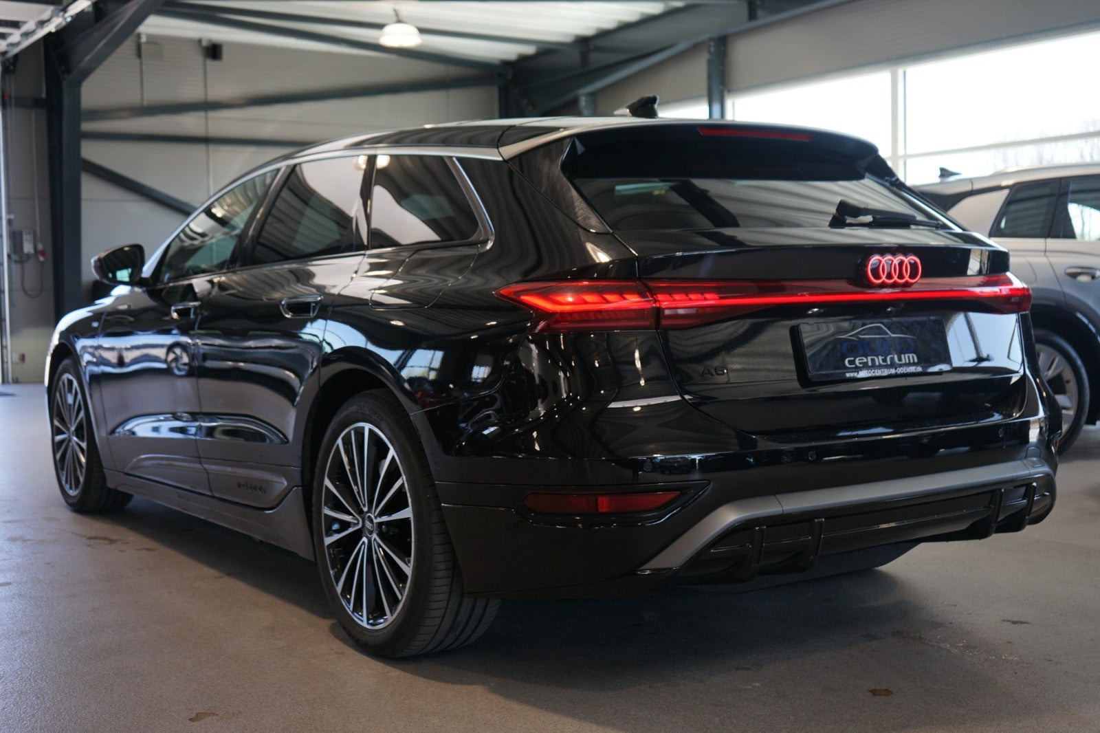 Sort Audi A6 e-tron fra 2025