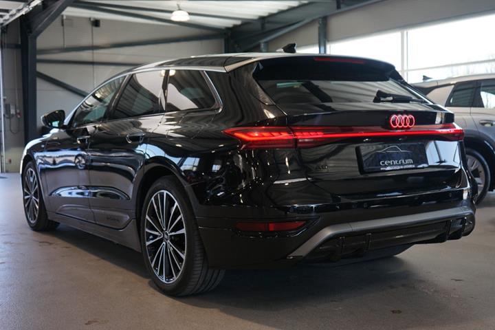 Sort Audi A6 e-tron fra 2025