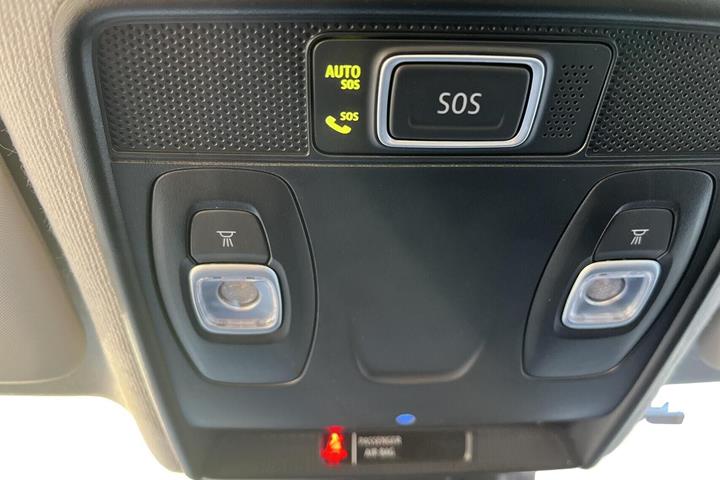 Sort Renault Clio V fra 2020