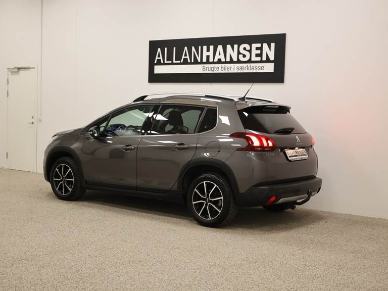 Peugeot 2008 1,2 e-THP 110 Allure Sky