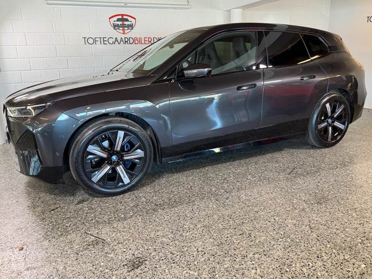 BMW iX xDrive50 Supercharged