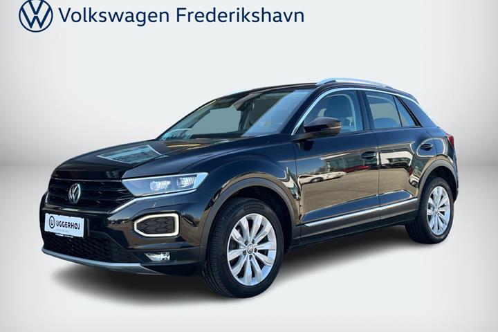 Sort VW T-Roc fra 2020 set udefra