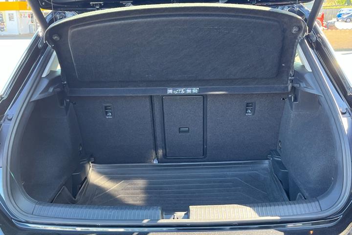 Sort VW T-Roc fra 2020
