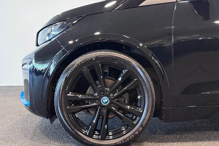 Sort BMW i3s fra 2021