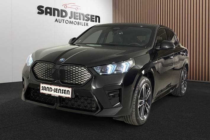 Sort BMW iX2 fra 2024