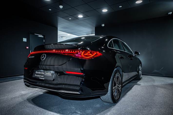 Sort Mercedes CLA250+ fra 2025