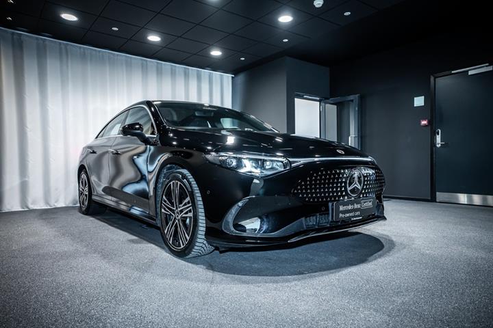 Sort Mercedes CLA250+ fra 2025
