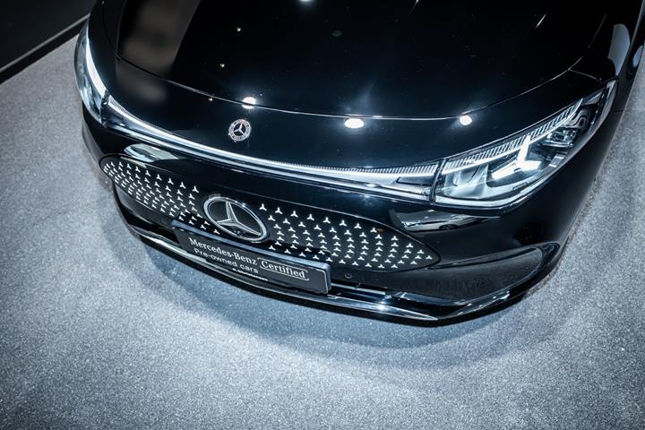 Sort Mercedes CLA250+ fra 2025
