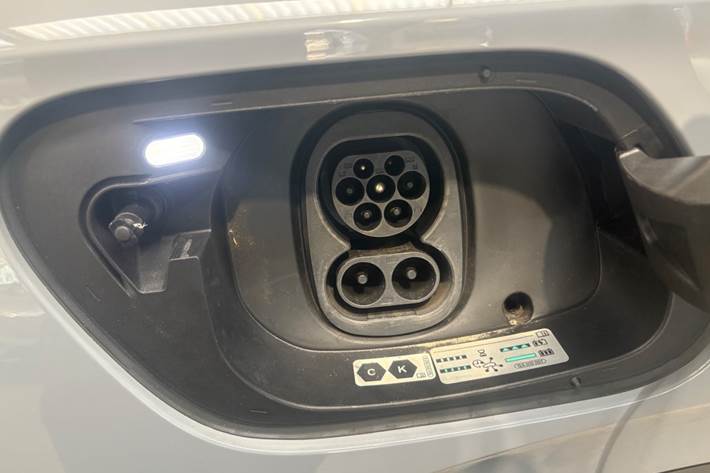 Grå VW ID.4 fra 2021