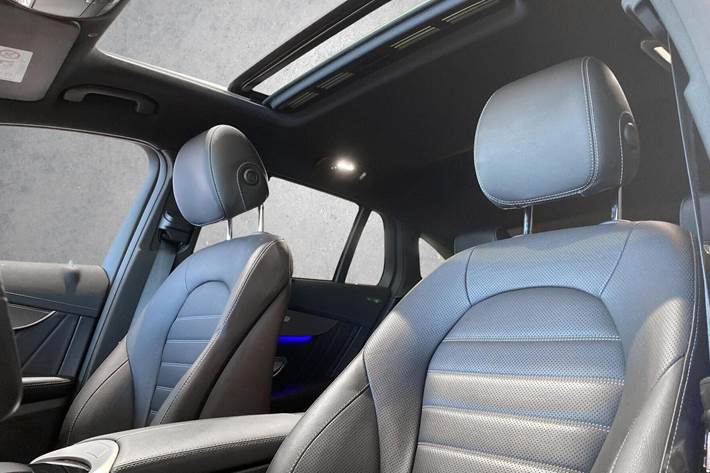Hvid Mercedes EQC 400 fra 2022