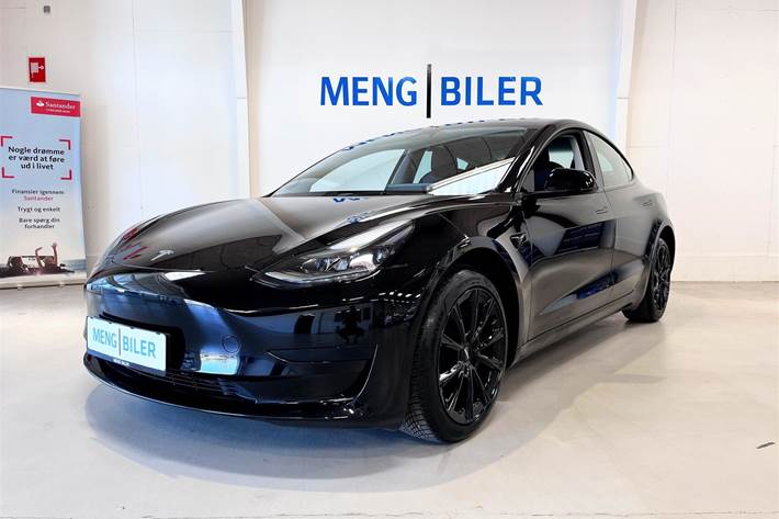 Sort Tesla Model 3 fra 2023
