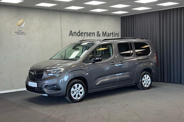 Grå Opel Combo-e Life fra 2024