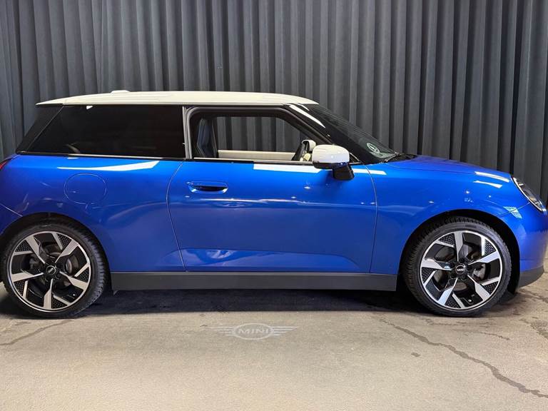 Mini Cooper E EL Favoured Trim Option Level L 184HK 3d Aut.