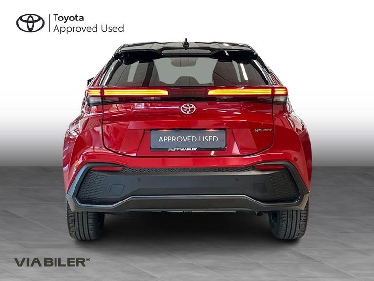Toyota C-HR 2,0 Plugin-hybrid Style Smart Bi-tone E-CVT 223HK 5d Trinl. Gear