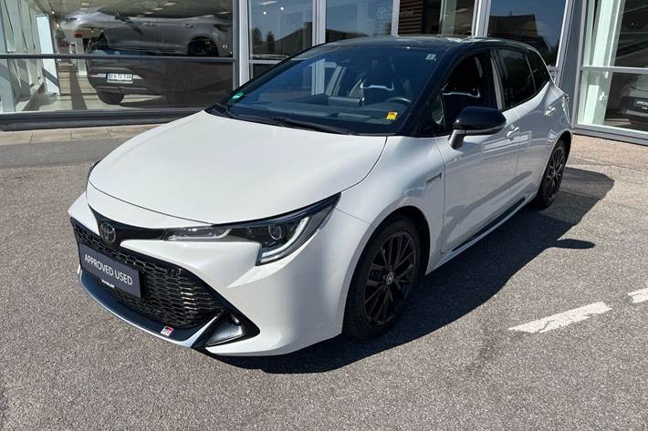 Hvid Toyota Corolla fra 2020