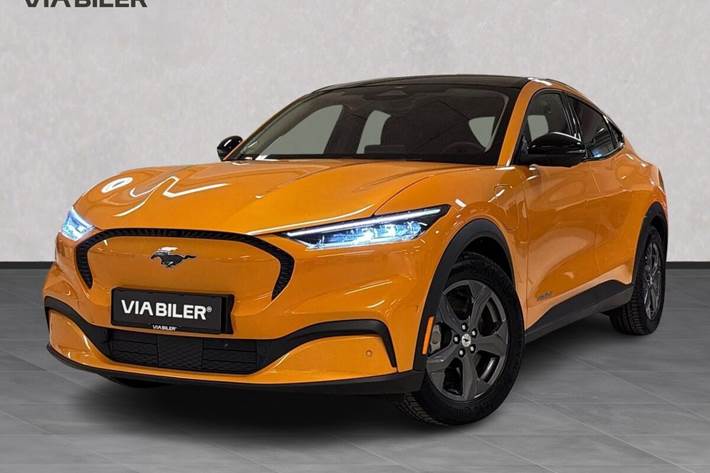 Orange Ford Mustang Mach-E fra 2023
