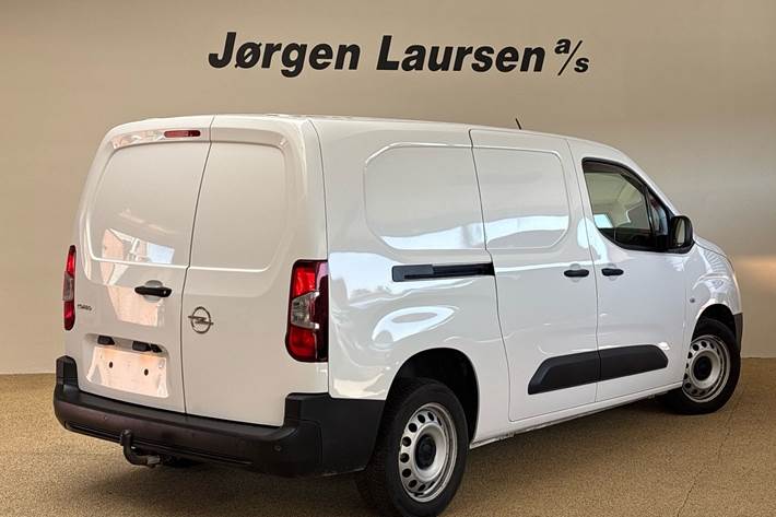 Hvid Opel Combo fra 2022