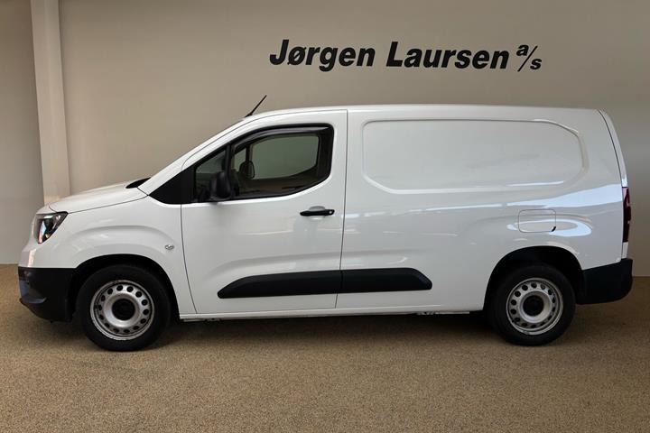 Hvid Opel Combo fra 2022