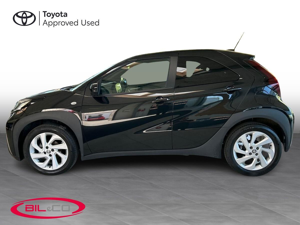 Sort Toyota Aygo X fra 2025