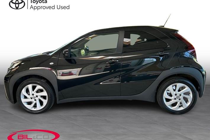 Sort Toyota Aygo X fra 2025